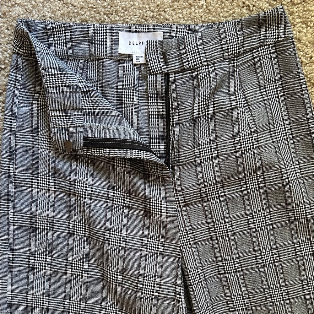 High-Rise Wide Leg Plaid Pants - Gray - Picture 7 of 7